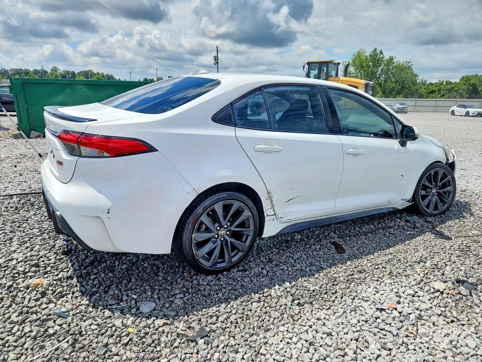 2023 TOYOTA COROLLA XSE 3