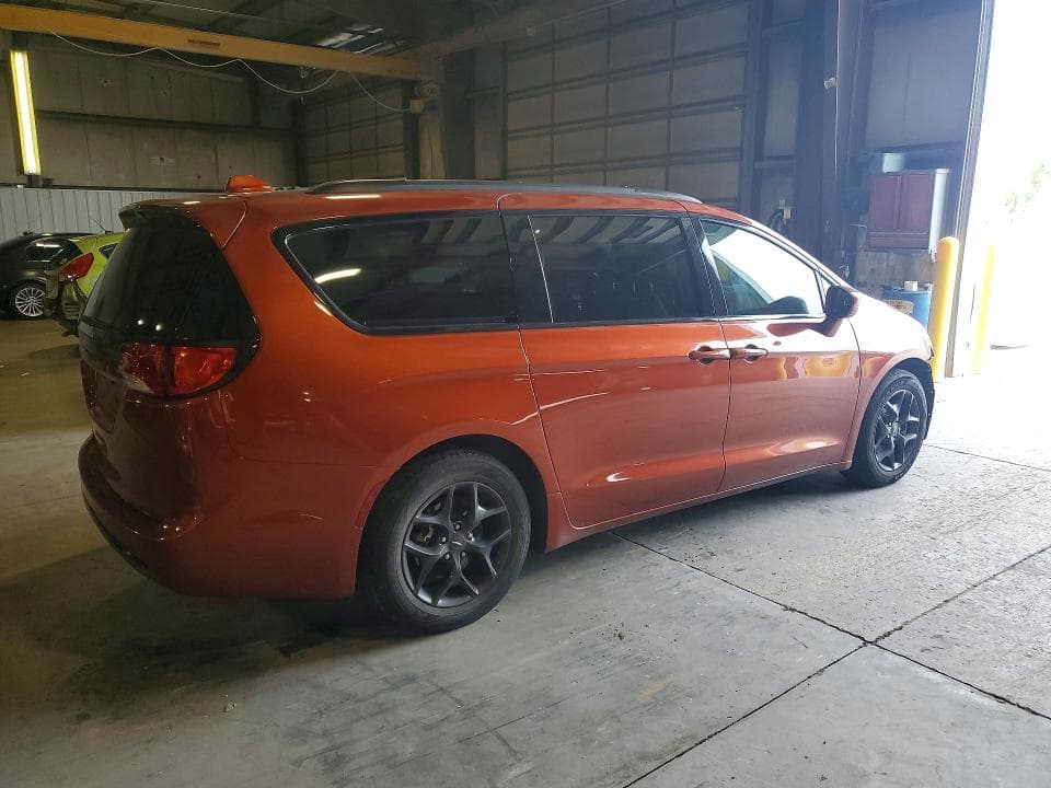 2018 CHRYSLER PACIFICA TOURING L PLUS 3