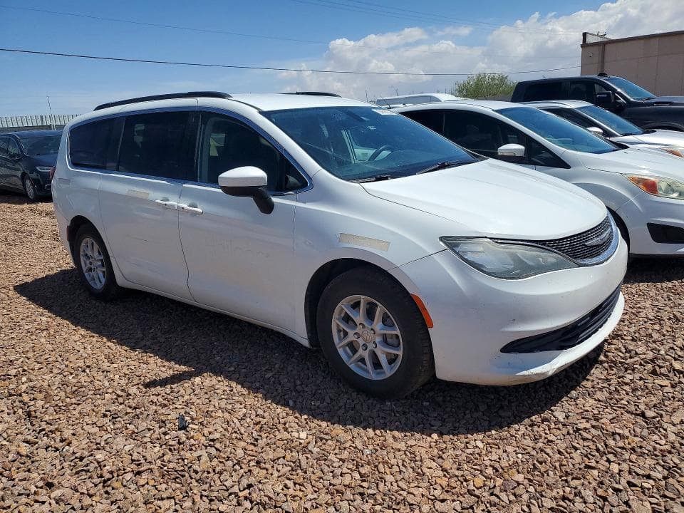 2020 CHRYSLER VOYAGER LXI 4