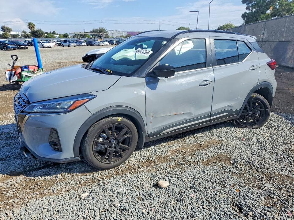 2024 NISSAN KICKS SR - 1