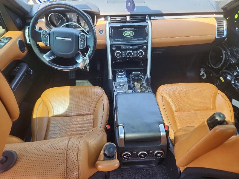 2017 LAND ROVER DISCOVERY HSE LUXURY 8