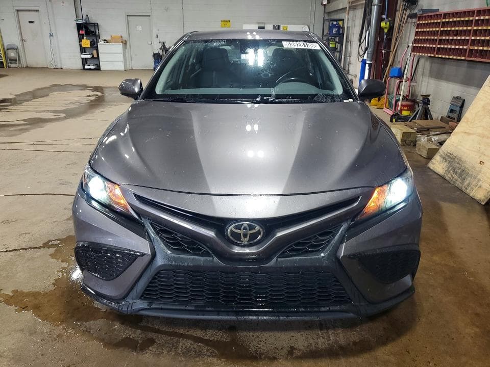 2021 TOYOTA CAMRY SE 5