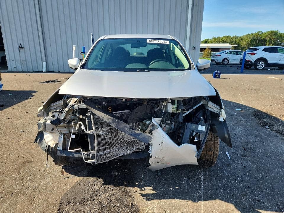 2018 NISSAN VERSA S 5