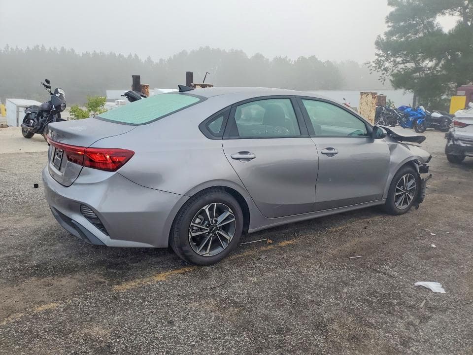 2024 KIA FORTE LXS 3