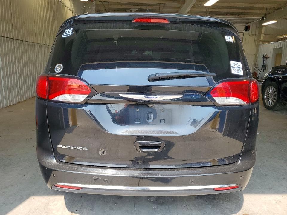 2020 CHRYSLER PACIFICA TOURING L PLUS 6