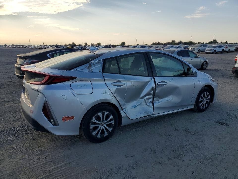 2020 TOYOTA PRIUS PRIME LE 3