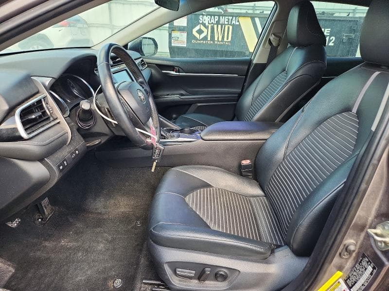 2018 TOYOTA CAMRY SE 7