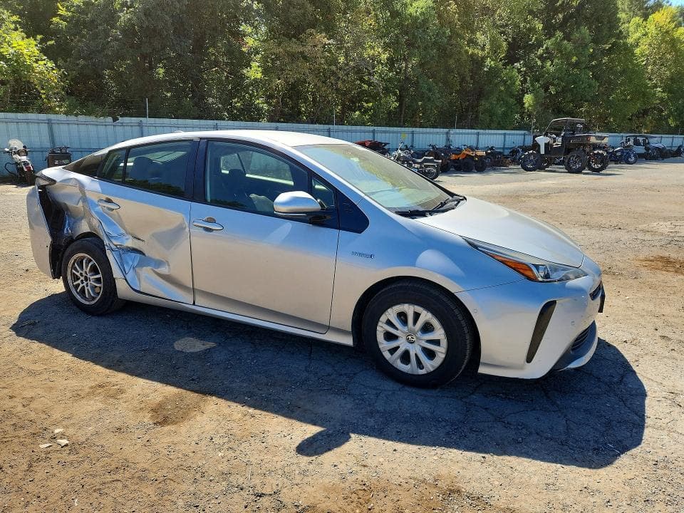 2019 TOYOTA PRIUS LE 4