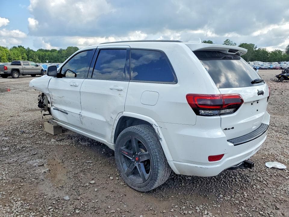 2017 JEEP GRAND CHEROKEE LAREDO 2