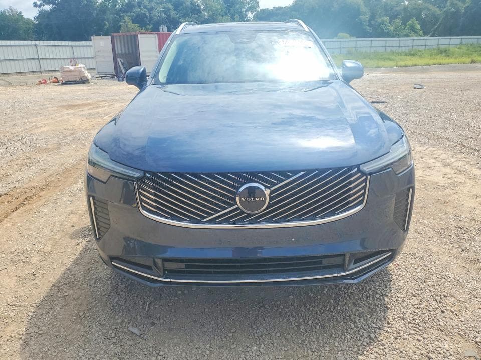 2025 VOLVO XC90 CORE 5