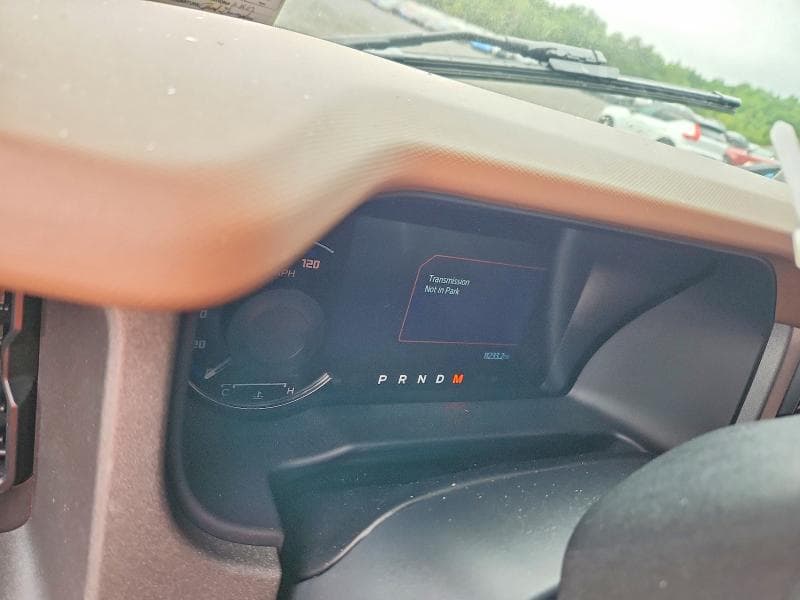 2024 FORD BRONCO OUTER BANKS 9
