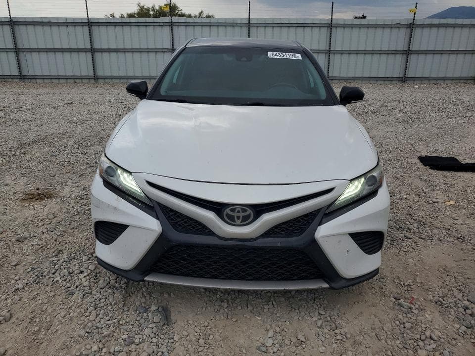 2019 TOYOTA CAMRY XSE 5
