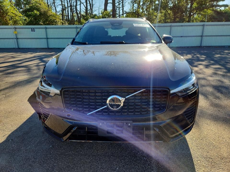 2024 VOLVO XC60 PLUS 5