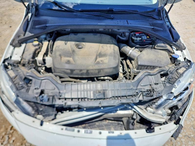 2017 VOLVO S60 11