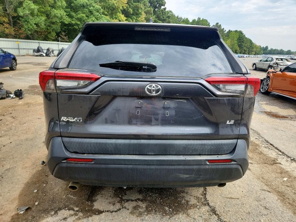 2020 TOYOTA RAV4 LE 6