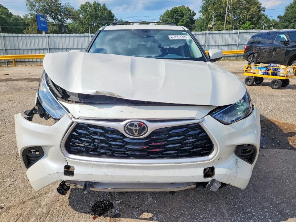 2021 TOYOTA HIGHLANDER LE 5