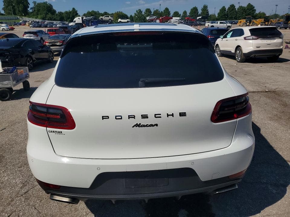 2018 PORSCHE MACAN 6