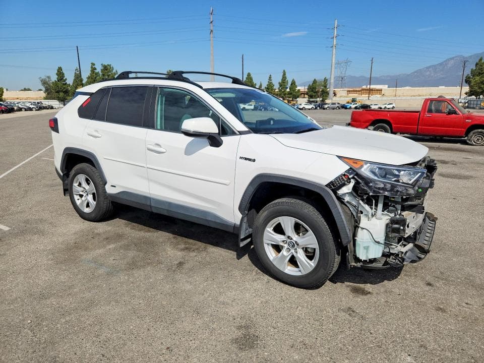 2020 TOYOTA RAV4 HYBRID XLE 4
