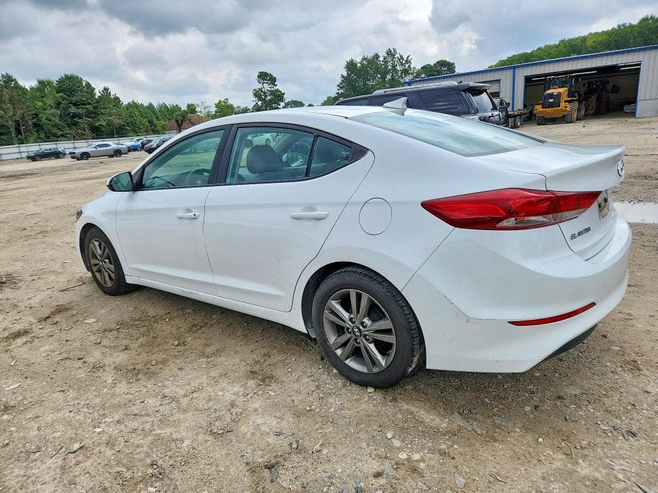 2017 HYUNDAI ELANTRA SE 2