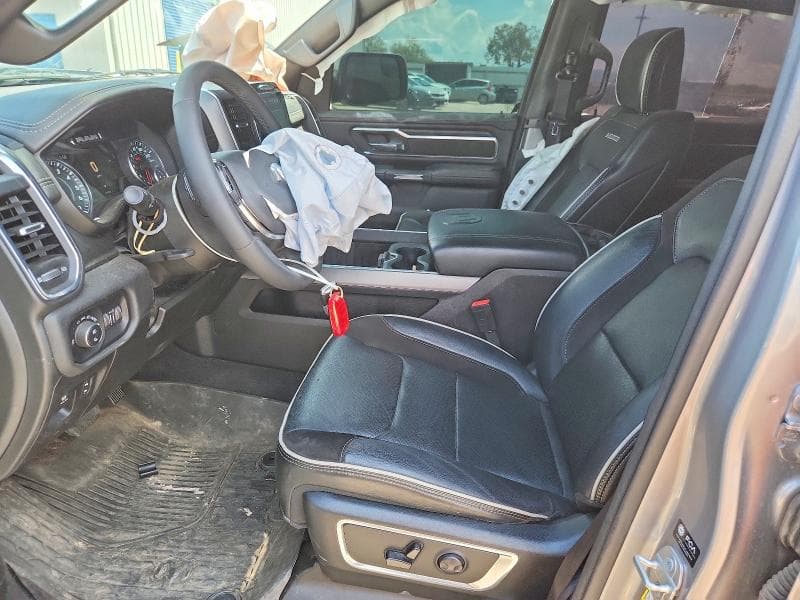 2025 RAM 1500 LARAMIE 7