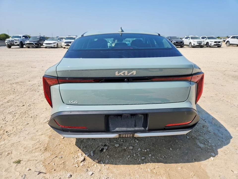 2026 KIA K4 LXS 6