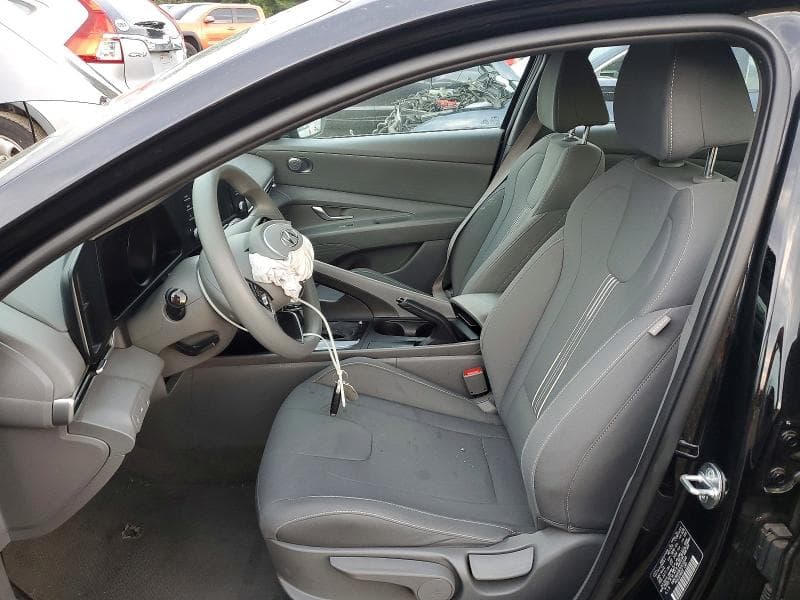 2023 HYUNDAI ELANTRA SEL 7