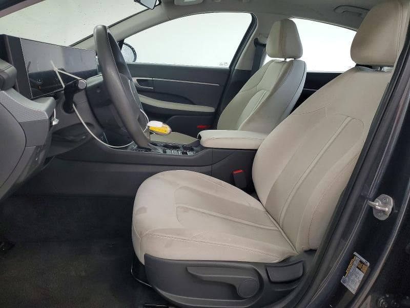 2025 HYUNDAI SONATA SE 7