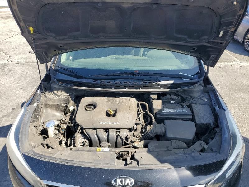 2017 KIA FORTE LX 11
