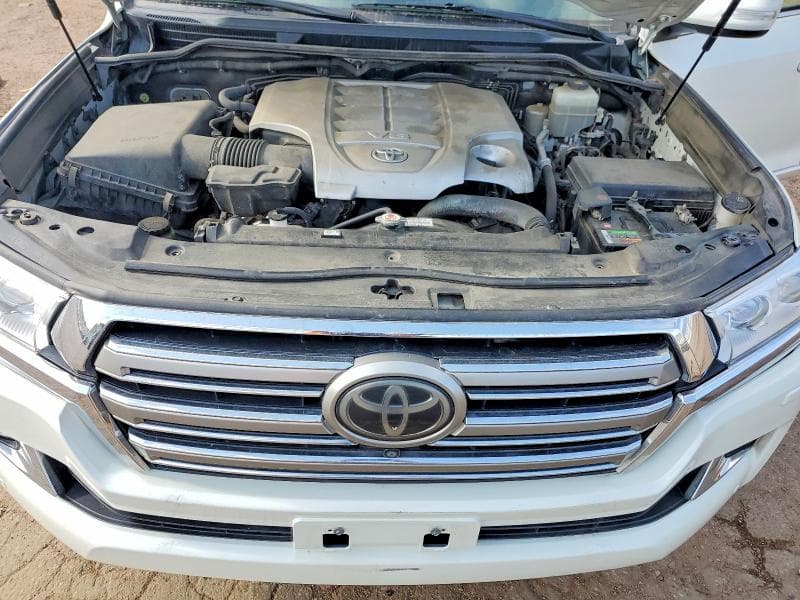 2018 TOYOTA LAND CRUISER BASE 12