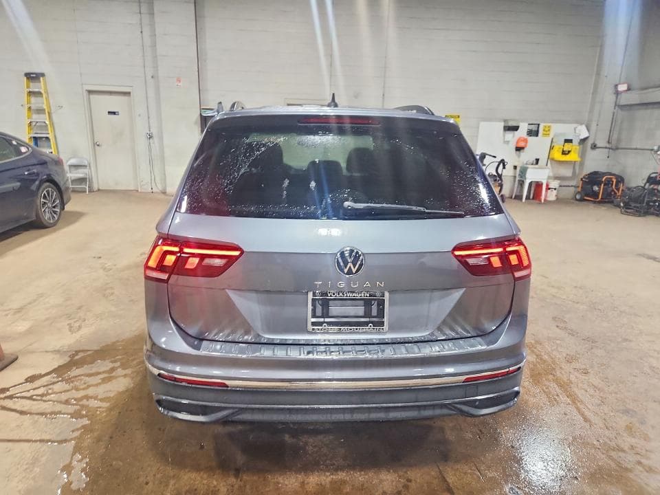 2022 VOLKSWAGEN TIGUAN S 6