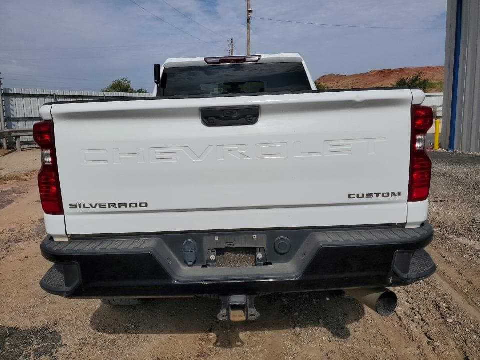 2023 CHEVROLET SILVERADO K2500 CUSTOM 6