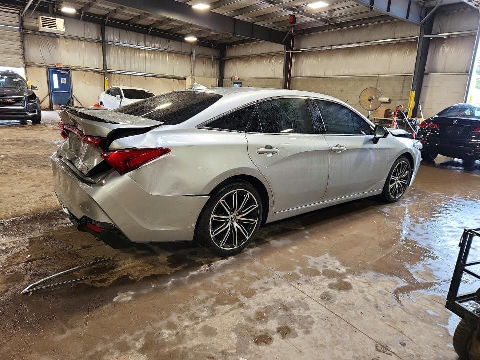 2019 TOYOTA AVALON TOURING 3