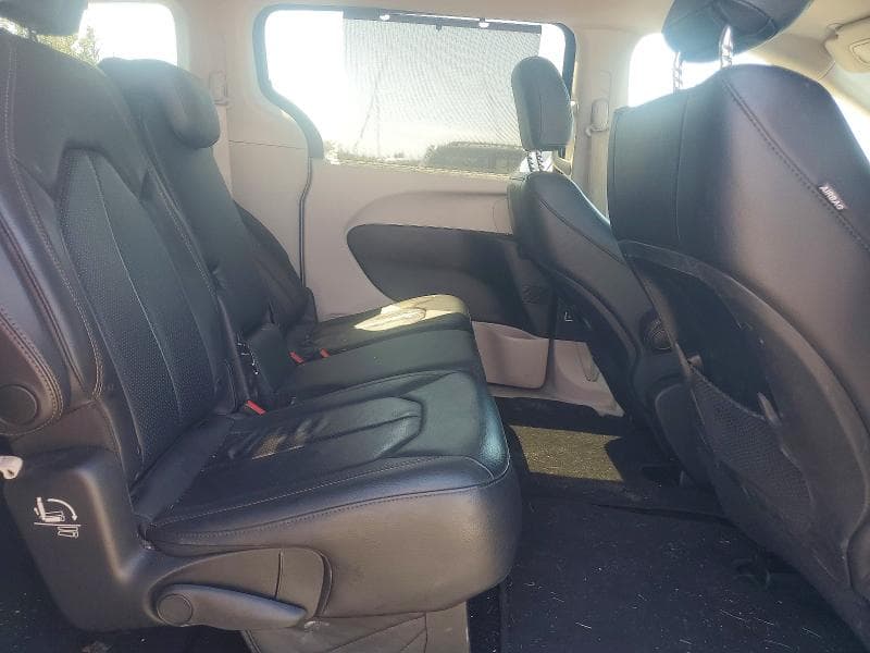 2020 CHRYSLER PACIFICA TOURING L 11