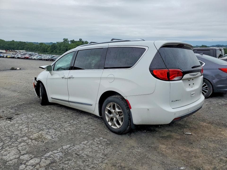 2017 CHRYSLER PACIFICA LIMITED 2