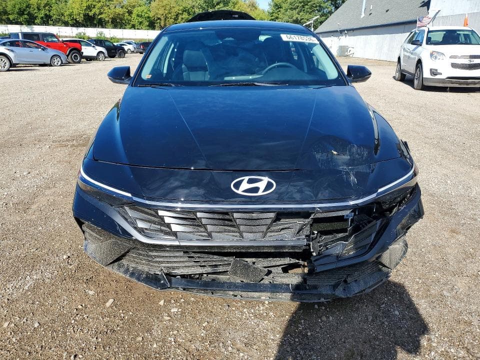 2026 HYUNDAI ELANTRA LIMITED 5