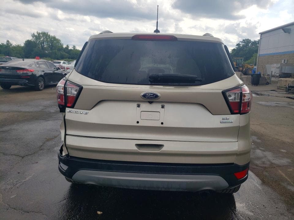 2018 FORD ESCAPE SE 6