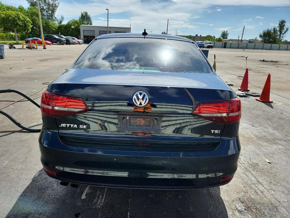 2017 VOLKSWAGEN JETTA SE 6