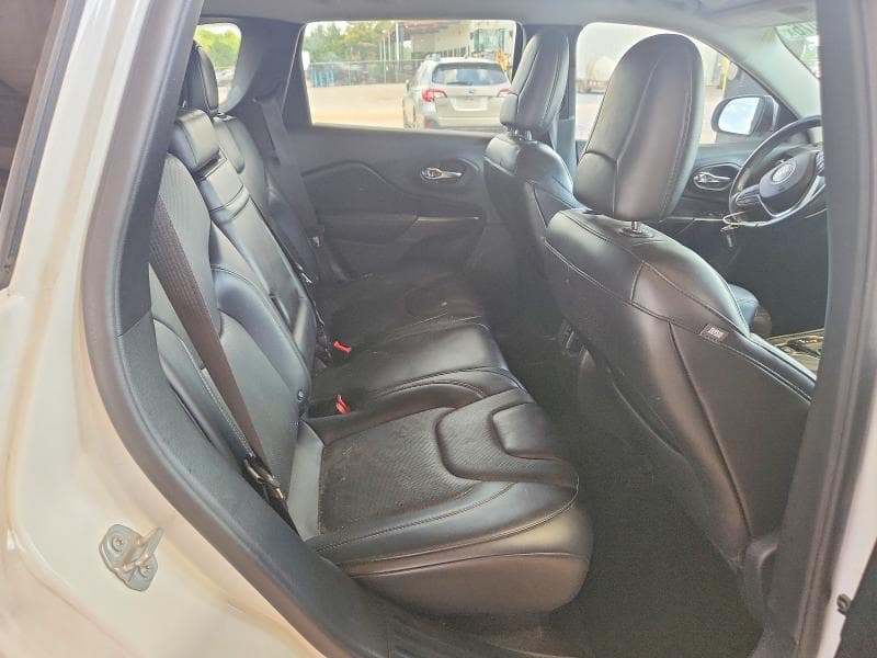 2019 JEEP CHEROKEE LIMITED 11