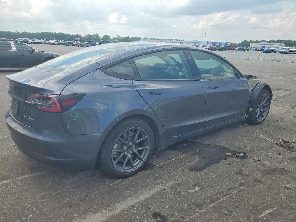 2022 TESLA MODEL 3 3