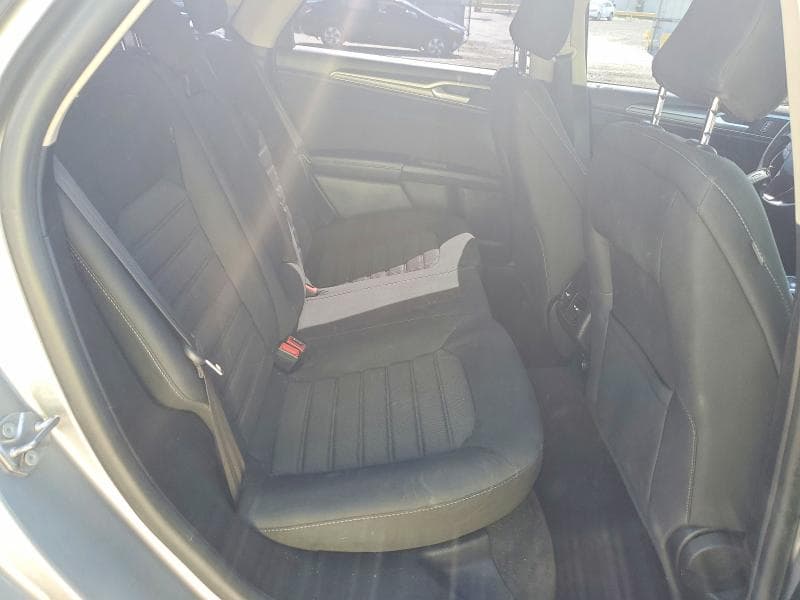 2020 FORD FUSION SE 10