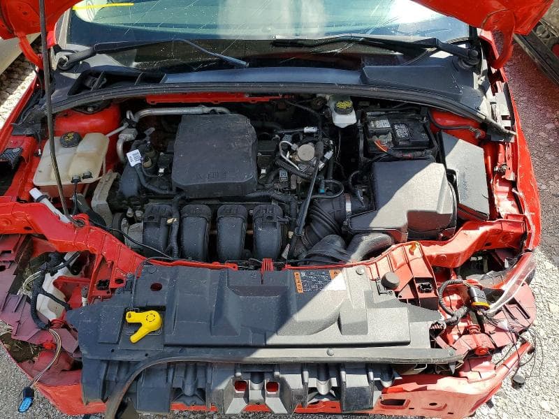 2017 FORD FOCUS SE 11