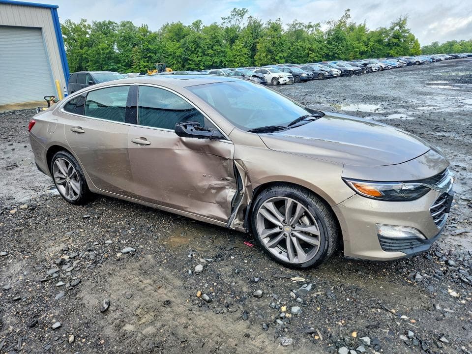 2023 CHEVROLET MALIBU LT 4
