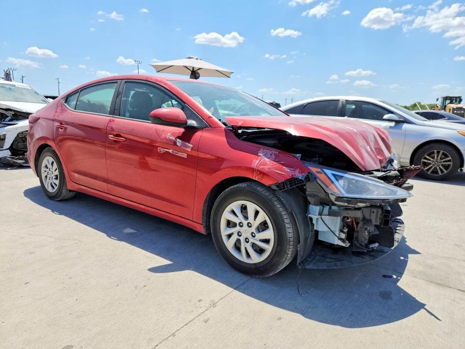 2019 HYUNDAI ELANTRA SE 4
