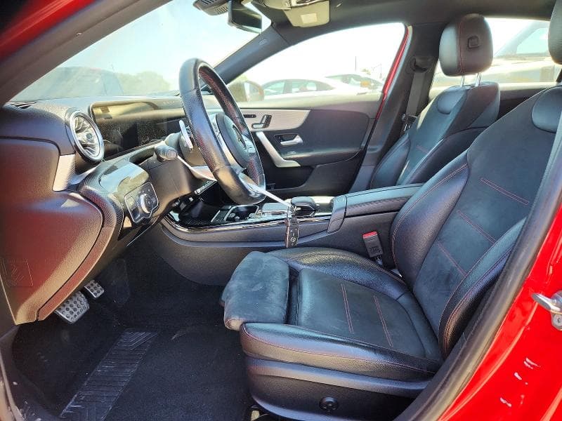 2019 MERCEDES-BENZ A 220 7