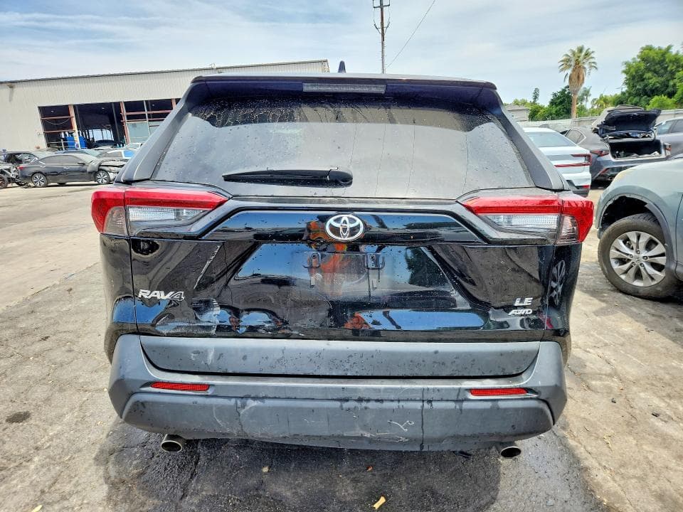 2025 TOYOTA RAV4 LE 6