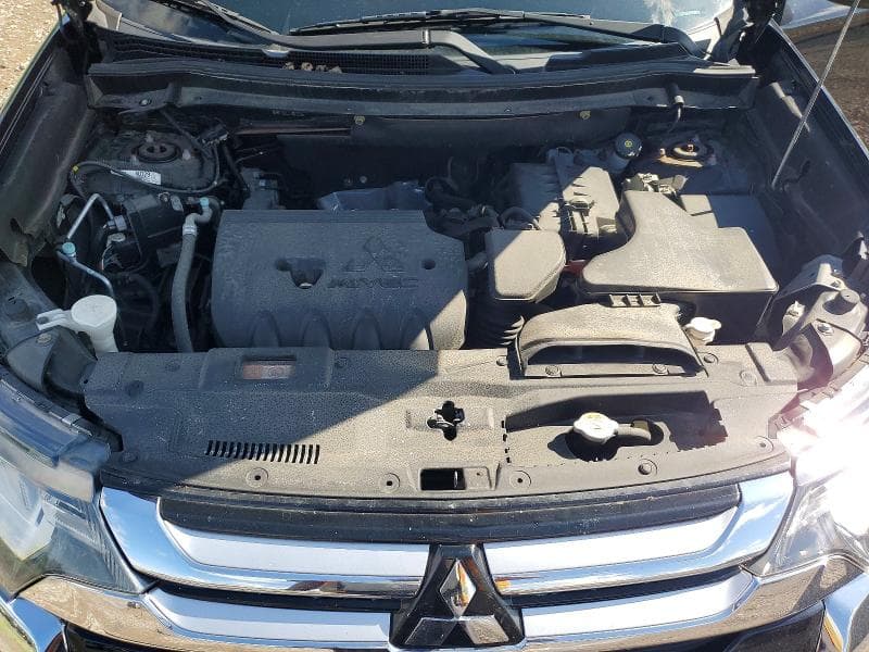 2017 MITSUBISHI OUTLANDER SE 12