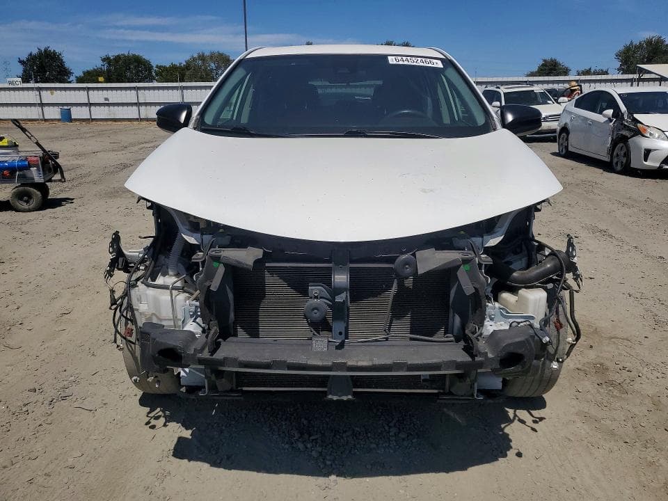 2018 TOYOTA RAV4 LE 5