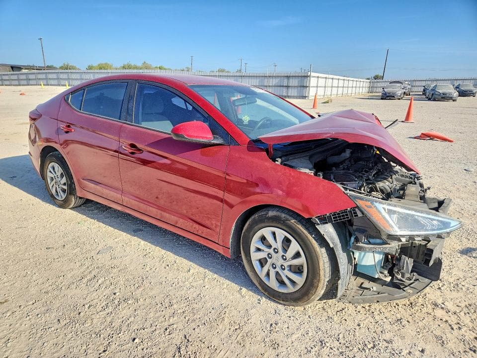 2019 HYUNDAI ELANTRA SE 4