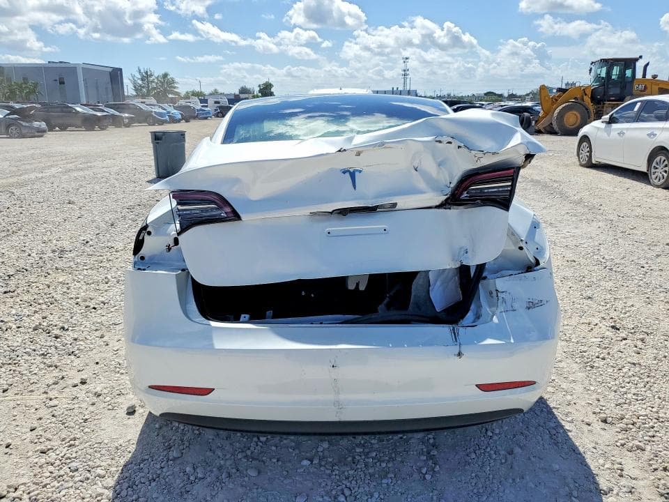 2023 TESLA MODEL 3 6
