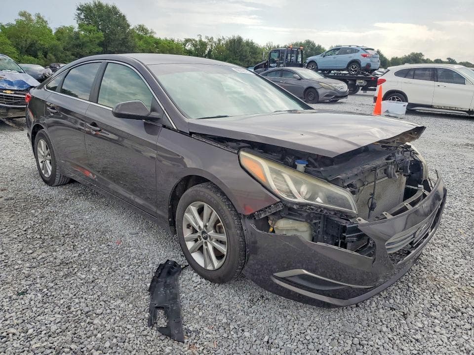 2017 HYUNDAI SONATA SE 4